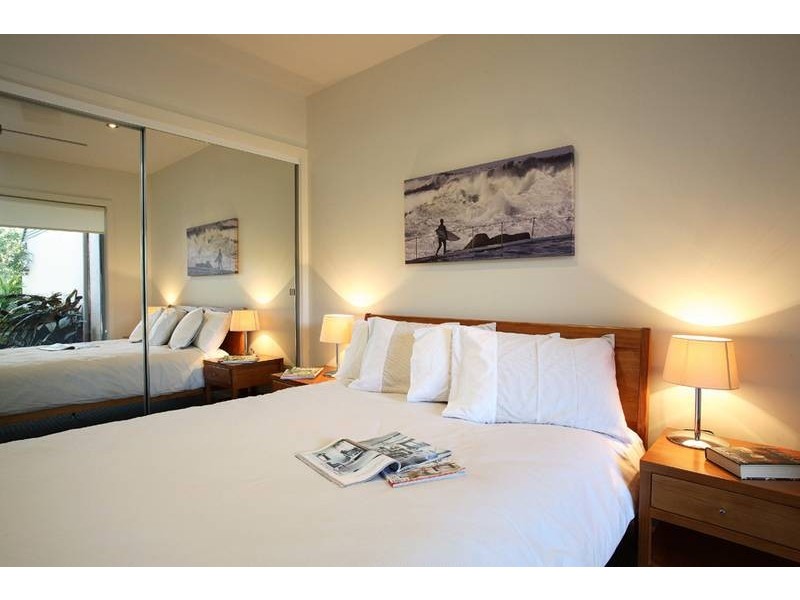 2/6 Muneela Avenue, Hawks Nest NSW 2324