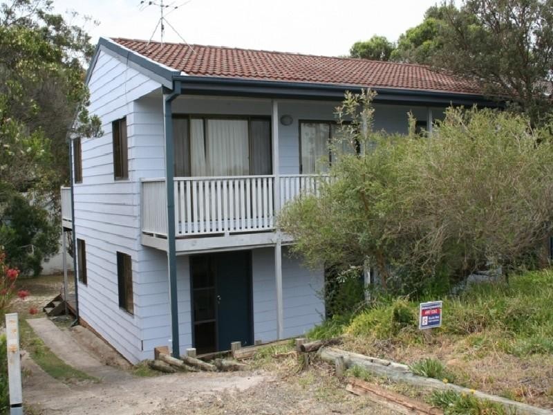 15 The Boulevarde, Hawks Nest NSW 2324