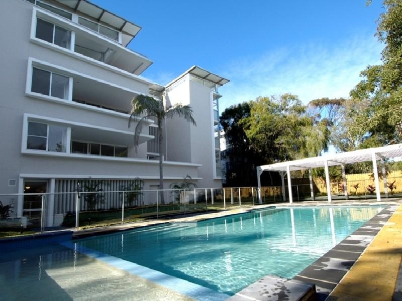 1/13-17 Beach Road, Hawks Nest NSW 2324