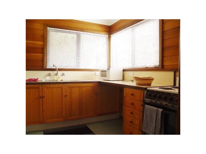 11 Carinya Close, Hawks Nest NSW 2324