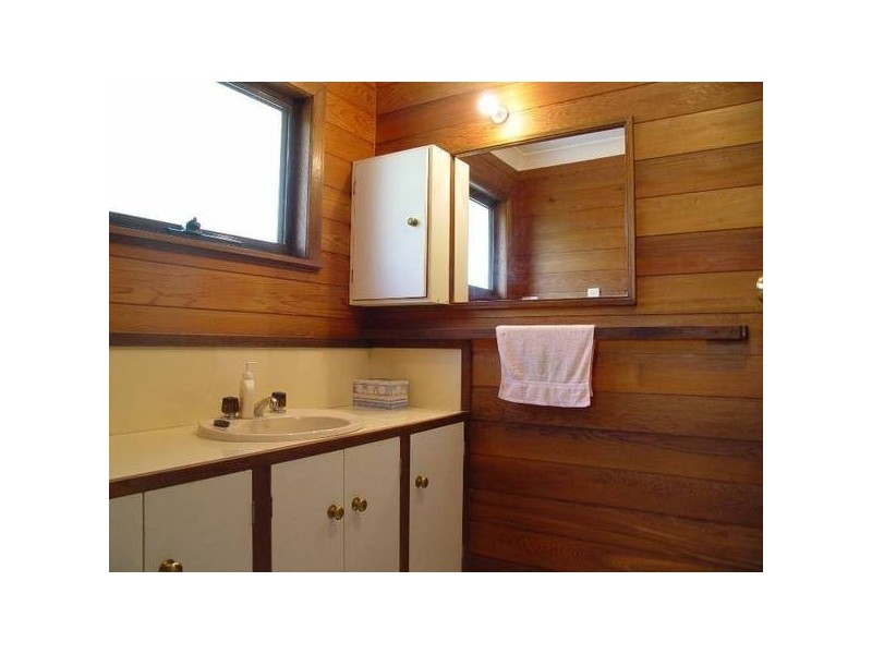 11 Carinya Close, Hawks Nest NSW 2324