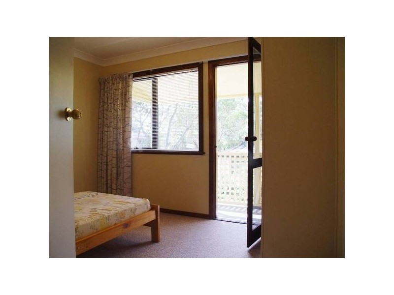11 Carinya Close, Hawks Nest NSW 2324