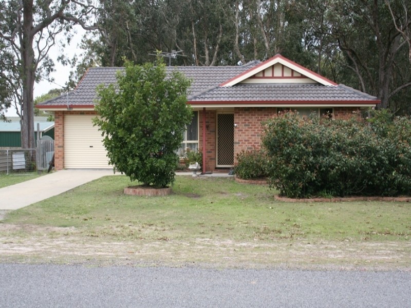 82 Koree Street, Pindimar NSW 2324