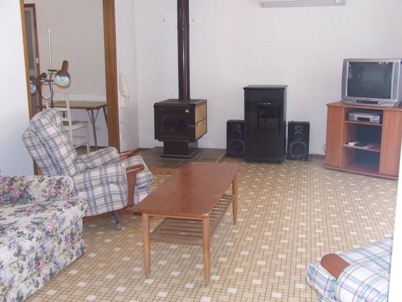 25 Russell Street, Hawks Nest NSW 2324