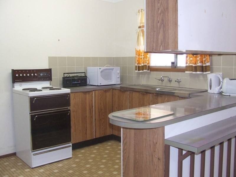 25 Russell Street, Hawks Nest NSW 2324