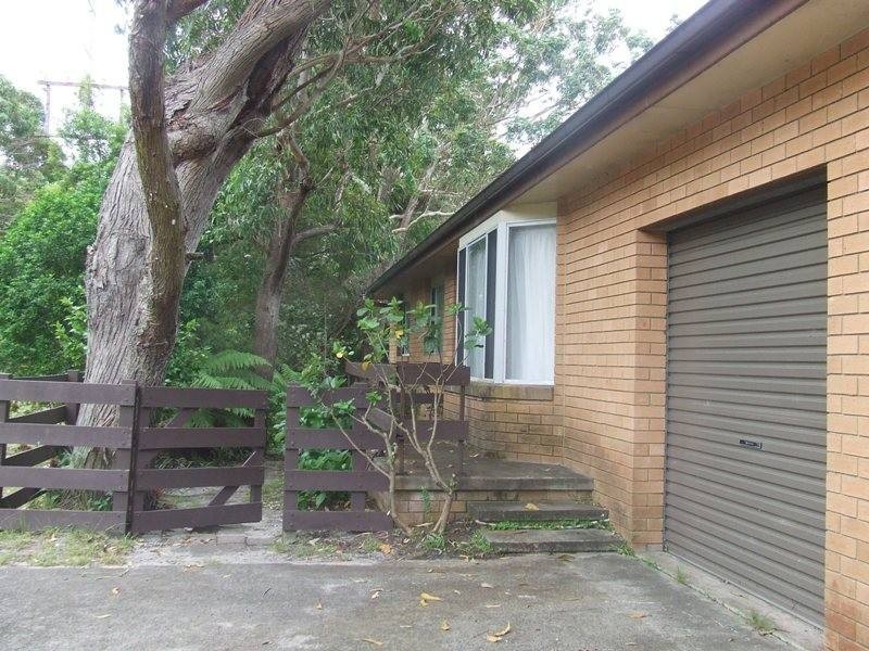 25 Russell Street, Hawks Nest NSW 2324