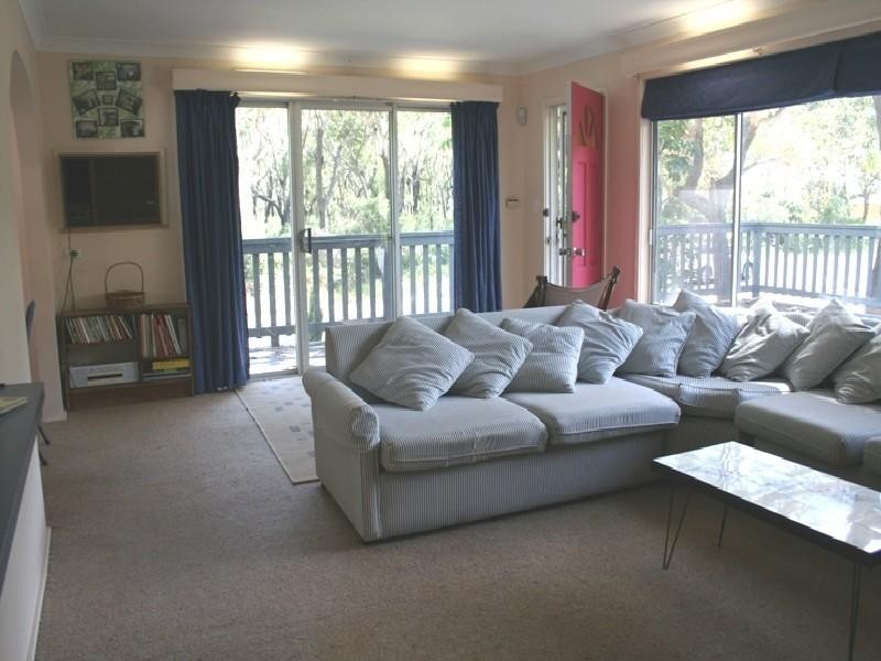 52 Yamba Street, Hawks Nest NSW 2324