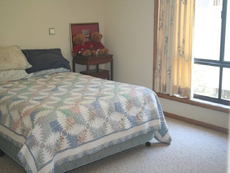 21 Russell Street, Hawks Nest NSW 2324