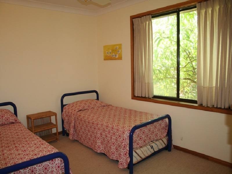 21 Russell Street, Hawks Nest NSW 2324