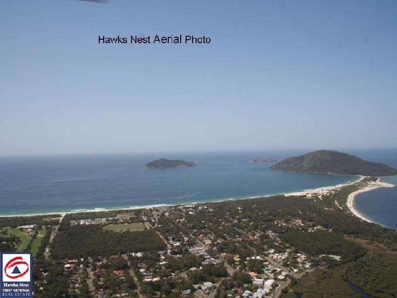 2/70 Mirreen Street, Hawks Nest NSW 2324