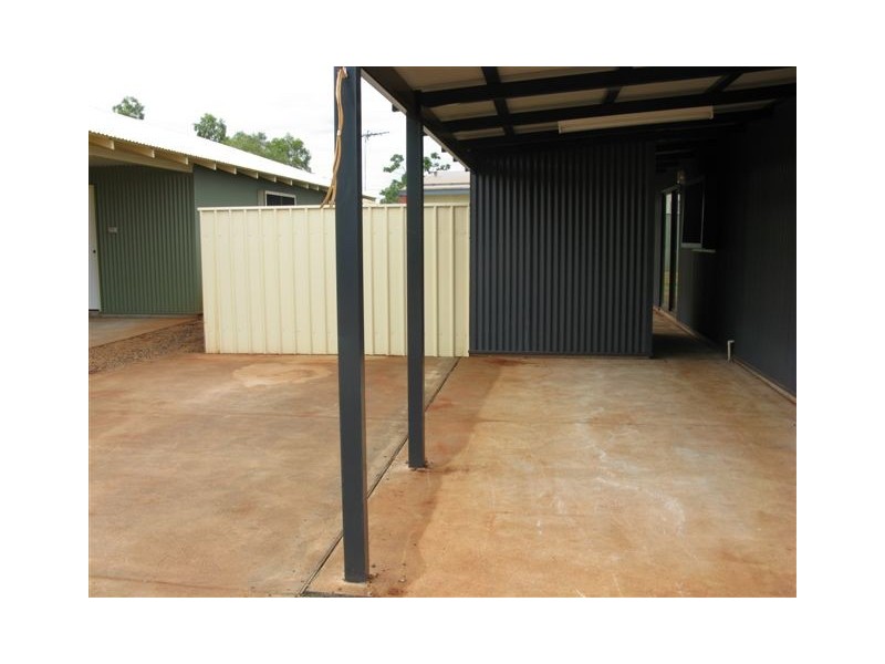 11/4 Reynolds Place, South Hedland WA 6722