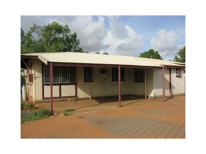 4 Weaver Place, South Hedland WA 6722