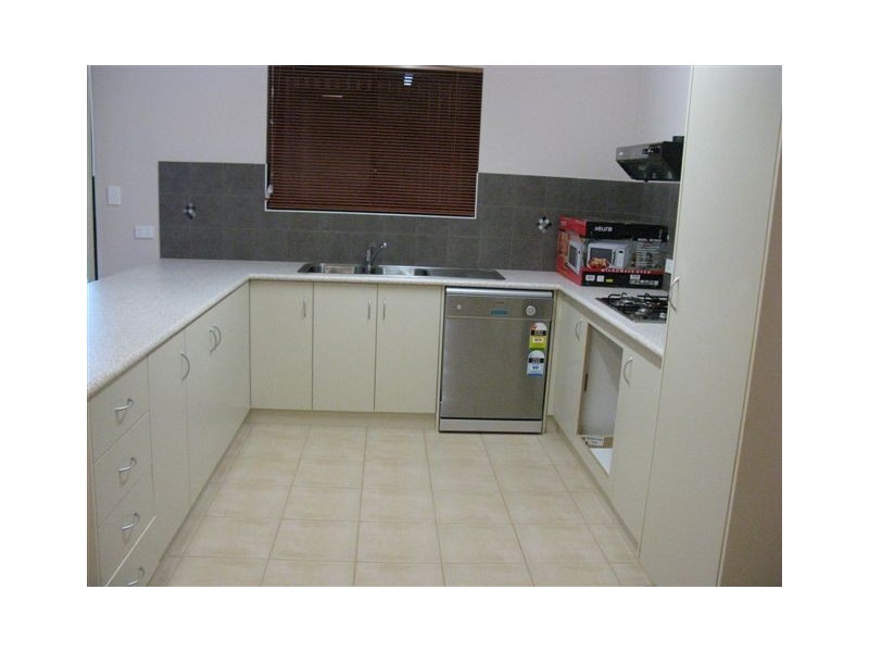 8/4 Reynolds Place, South Hedland WA 6722