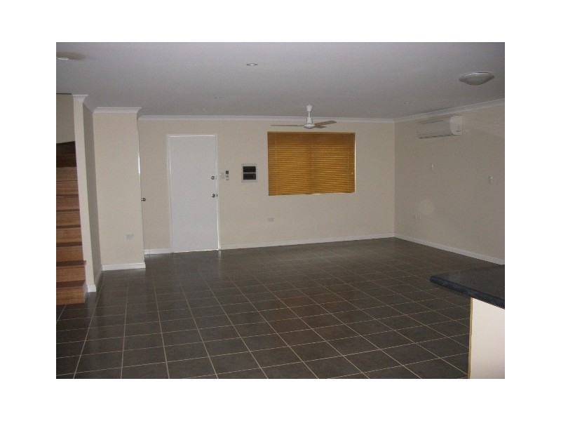 18b Somerset Cres, South Hedland WA 6722