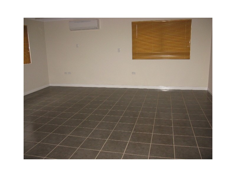 18b Somerset Cres, South Hedland WA 6722