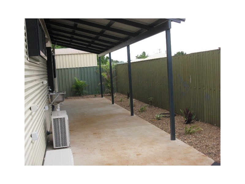 18c Somerset Cres, South Hedland WA 6722