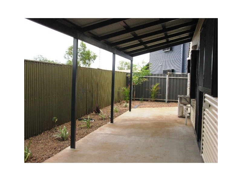 18c Somerset Cres, South Hedland WA 6722