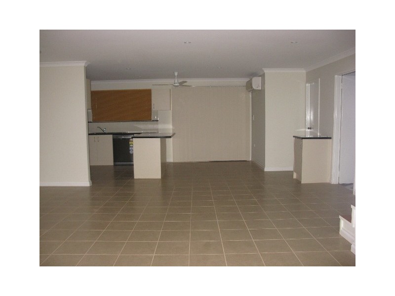 18c Somerset Cres, South Hedland WA 6722