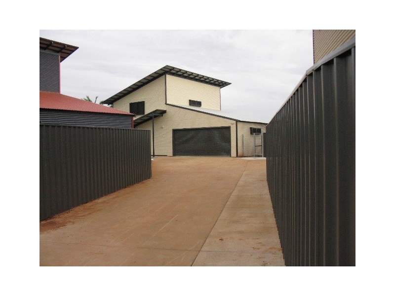 18c Somerset Cres, South Hedland WA 6722