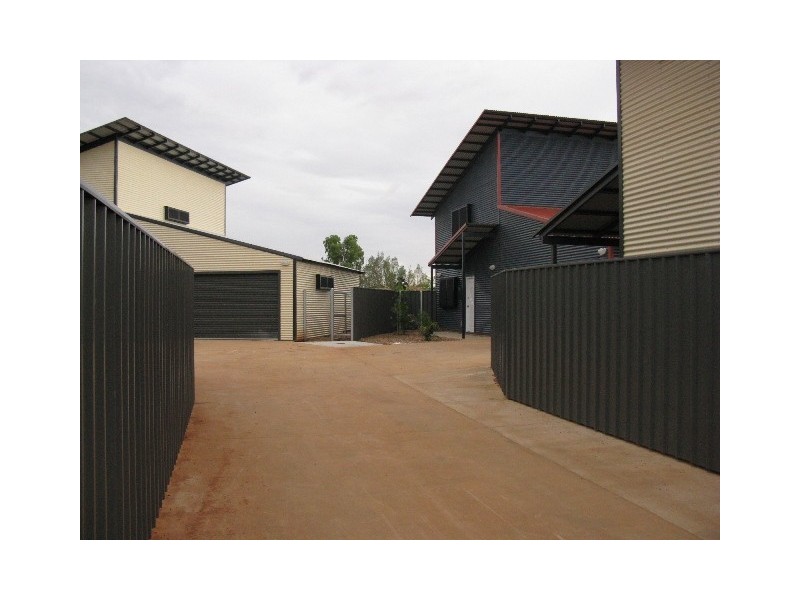 18c Somerset Cres, South Hedland WA 6722