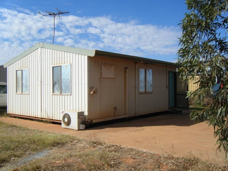 18 Yanana Street, Wedgefield WA 6721