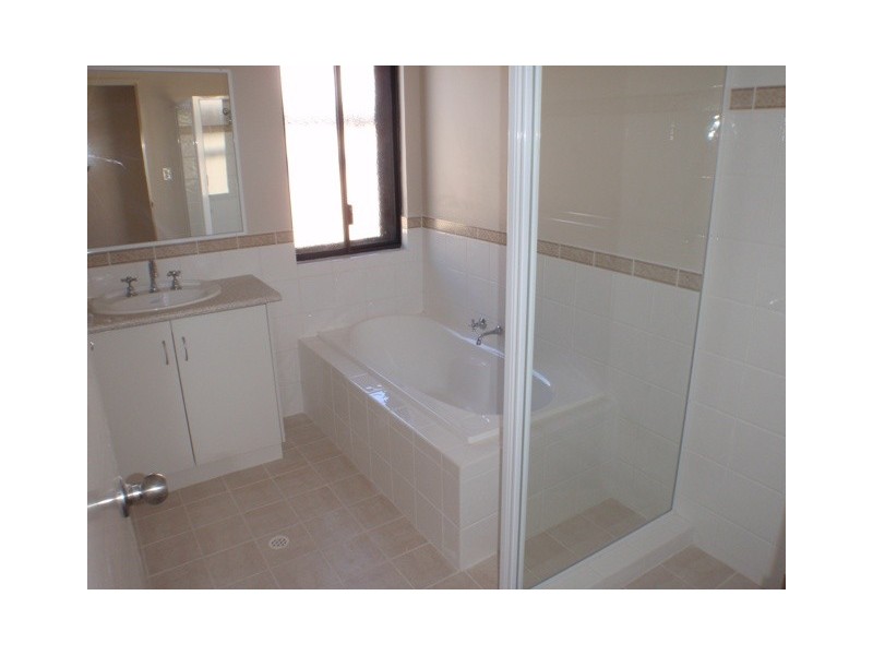 1/4 Reynolds Place, South Hedland WA 6722