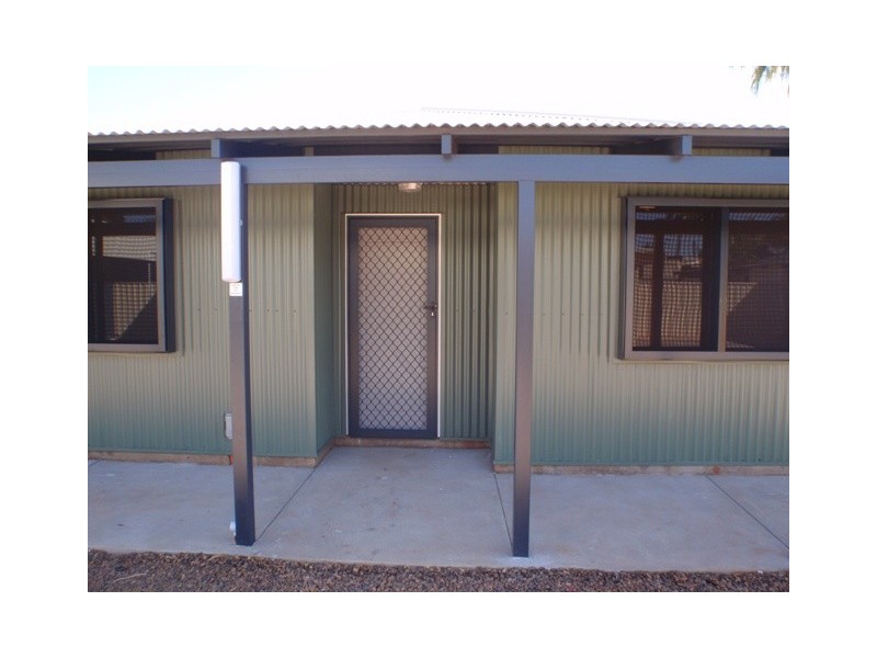 2/4 Reynolds Place, South Hedland WA 6722