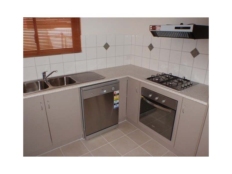 2/4 Reynolds Place, South Hedland WA 6722