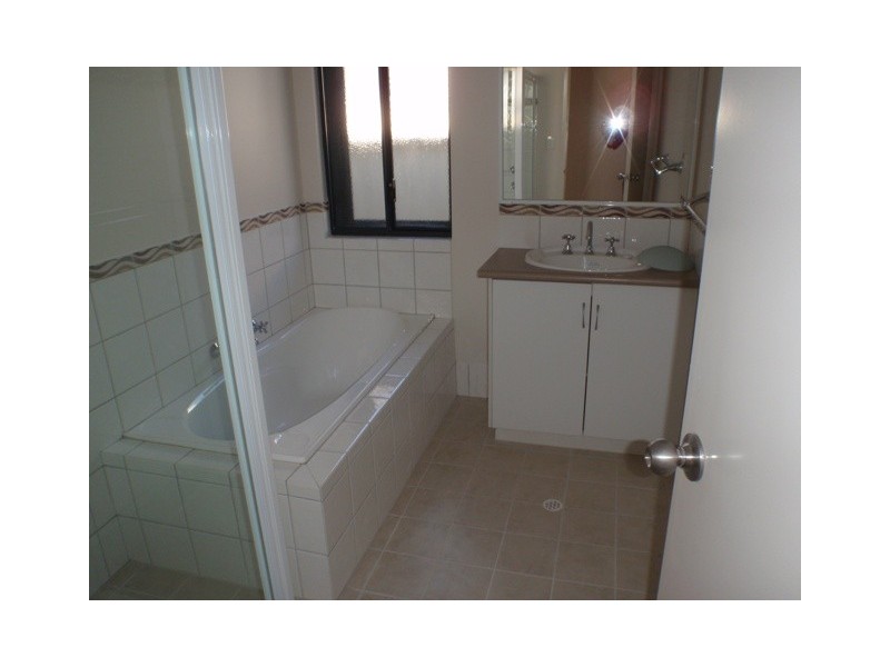 2/4 Reynolds Place, South Hedland WA 6722