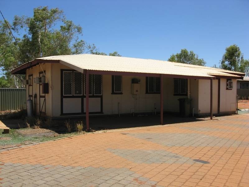 4 Weaver Place, South Hedland WA 6722