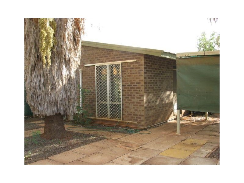 4b Eltona Close, South Hedland WA 6722