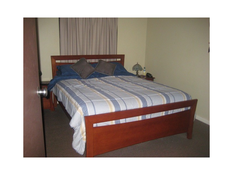 4 Gunn Place, Newman WA 6753