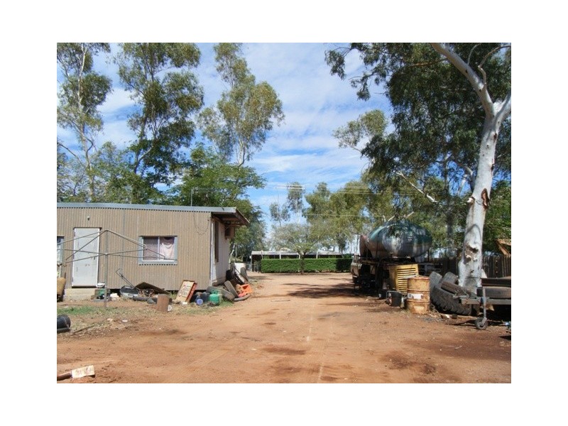 27 Skull Springs Rd, Nullagine WA 6758