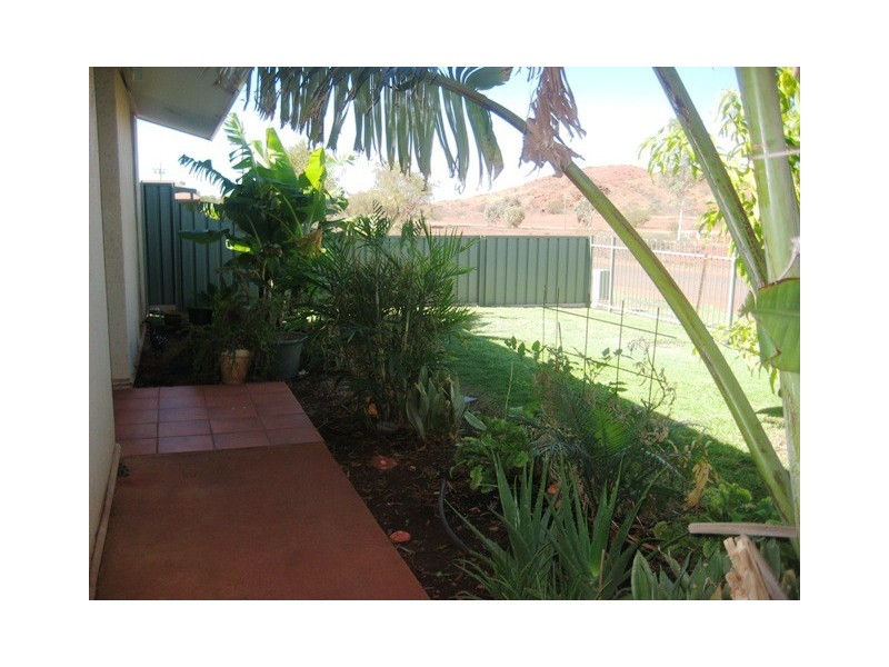 37 Mullgunbah Avenue, Newman WA 6753