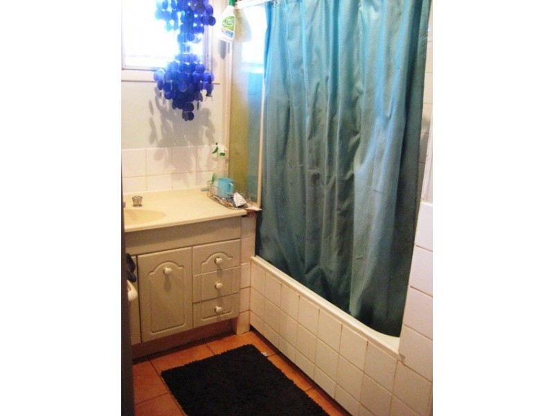 6 Warman Ave, Newman WA 6753