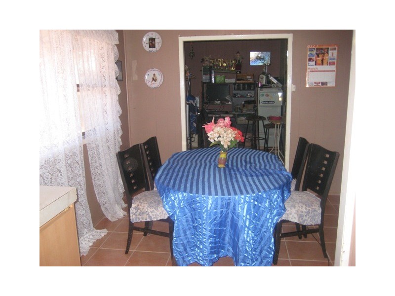 6 Warman Ave, Newman WA 6753