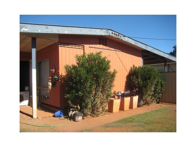 6 Warman Ave, Newman WA 6753