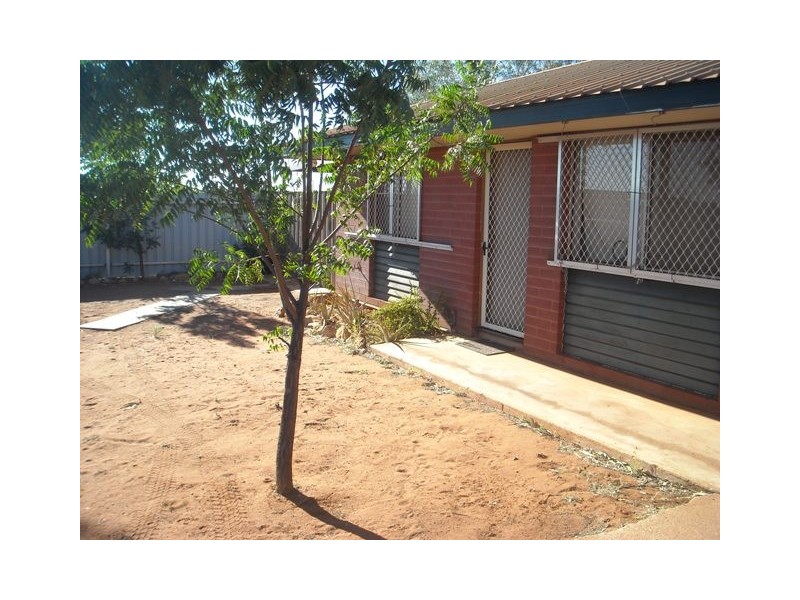 8A Eucla Close, South Hedland WA 6722