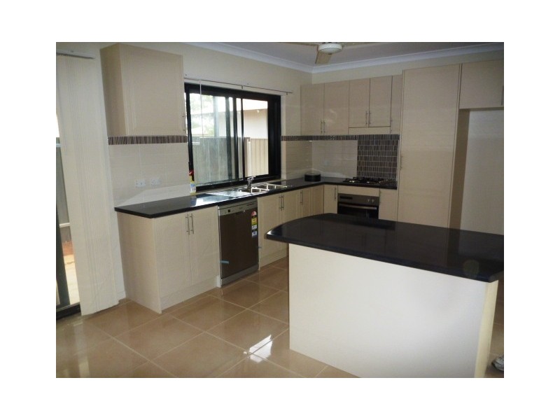 16A Somerset Cres, South Hedland WA 6722