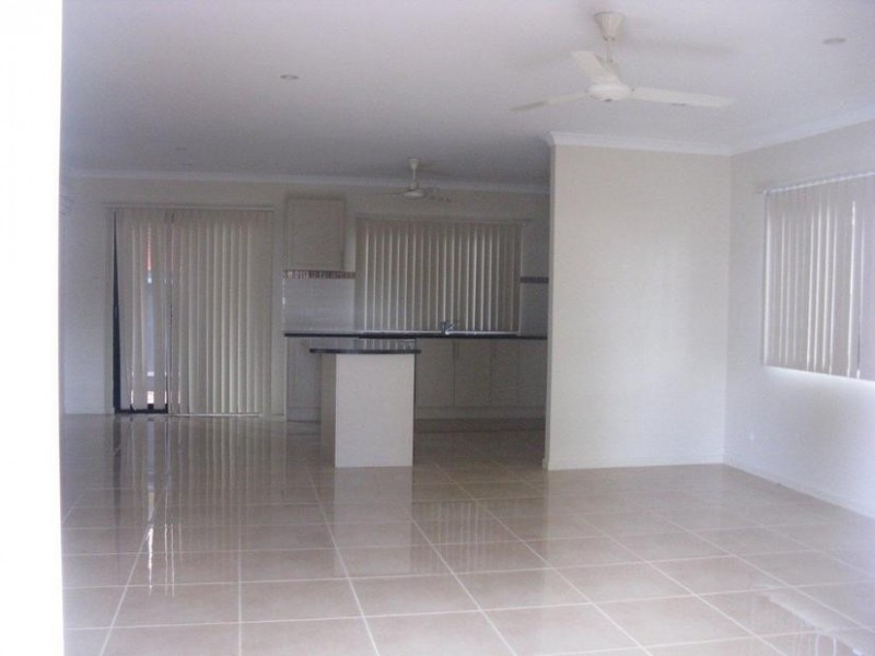 16A Somerset Cres, South Hedland WA 6722