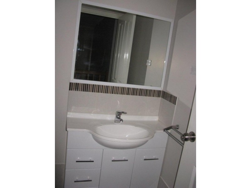 16B Somerset Cres, South Hedland WA 6722