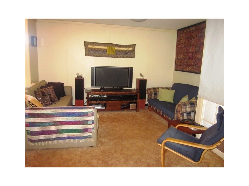 13 Jabbarup Cres, Newman WA 6753