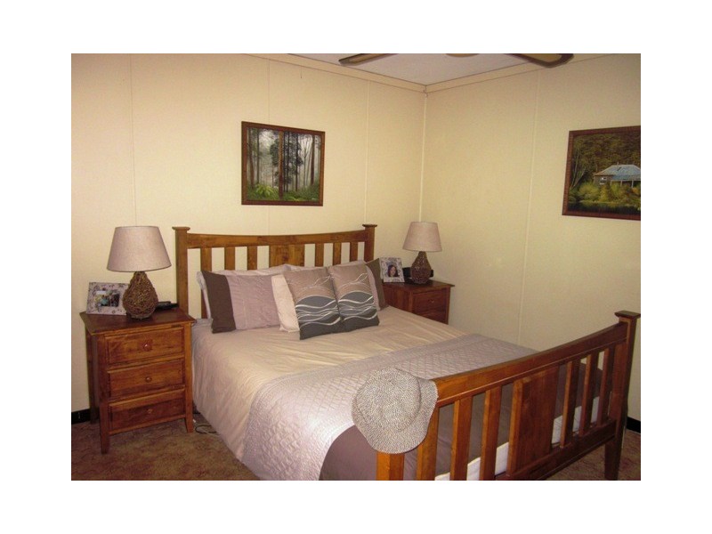 13 Jabbarup Cres, Newman WA 6753