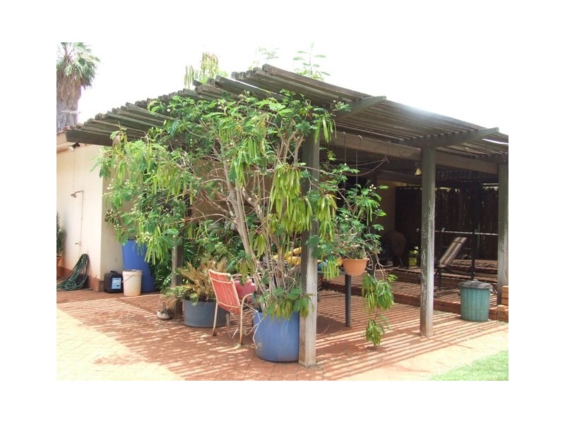 13 Jabbarup Cres, Newman WA 6753