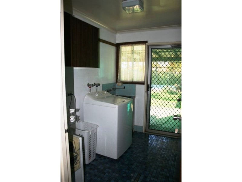 8 Klondyke Pl,, Newman WA 6753