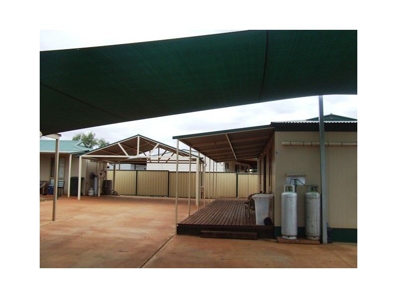 5 Daniels Dr, Newman WA 6753