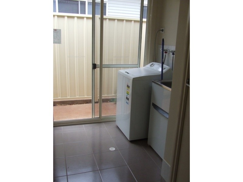 4B Wurangura St, Newman WA 6753