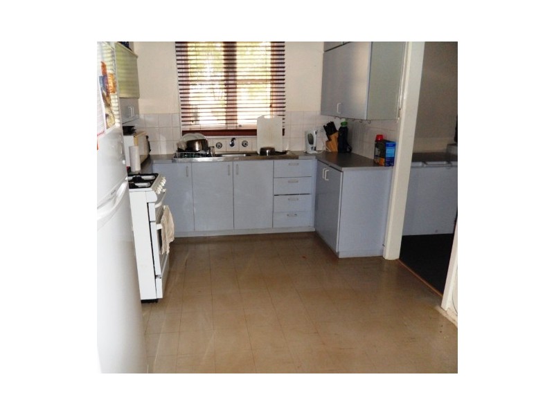 18 PATON RD, South Hedland WA 6722