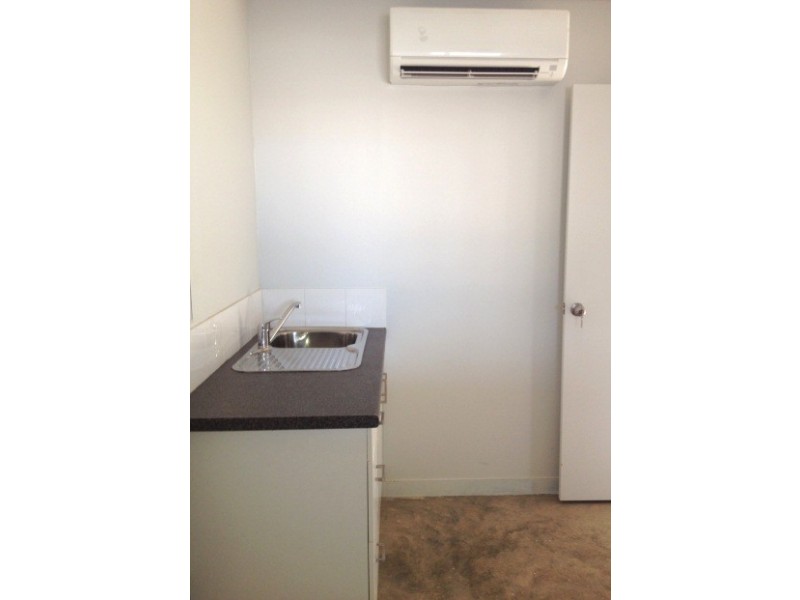 2/9 Murrena Street, Wedgefield WA 6721