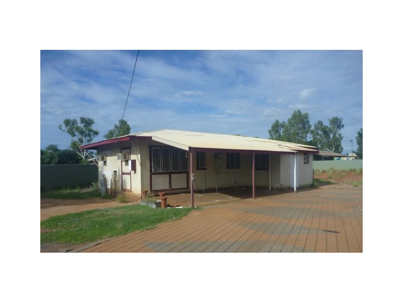 4 Weaver Place, South Hedland WA 6722